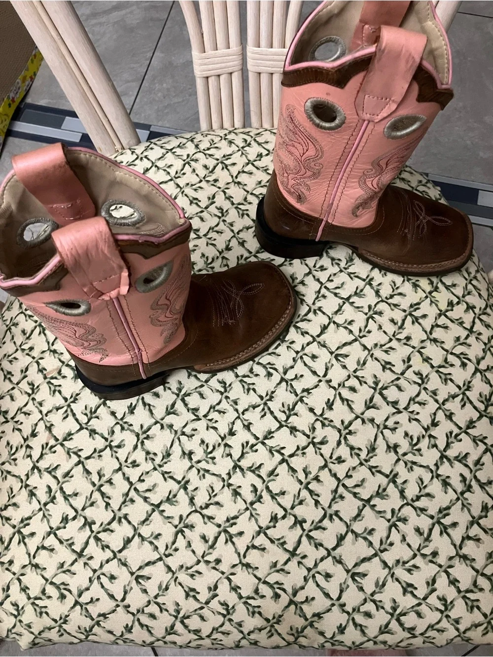 Old West Brown and Pink Girls' Western Boots